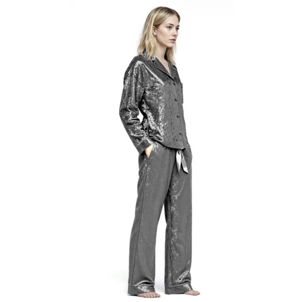 Lord & Taylor Womens XXL Gray Crushed Velvet Pajama Set 2-Piece Button Front New